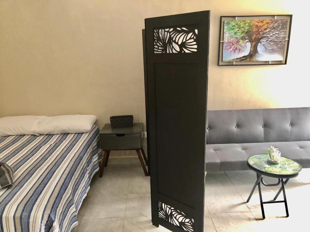 Olimpica - Mini Room Plata - 5 Min Malecon ماساتلان المظهر الخارجي الصورة